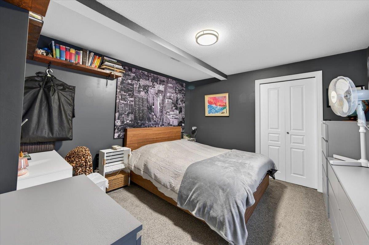 927 KENT STREET, White Rock - Image 1