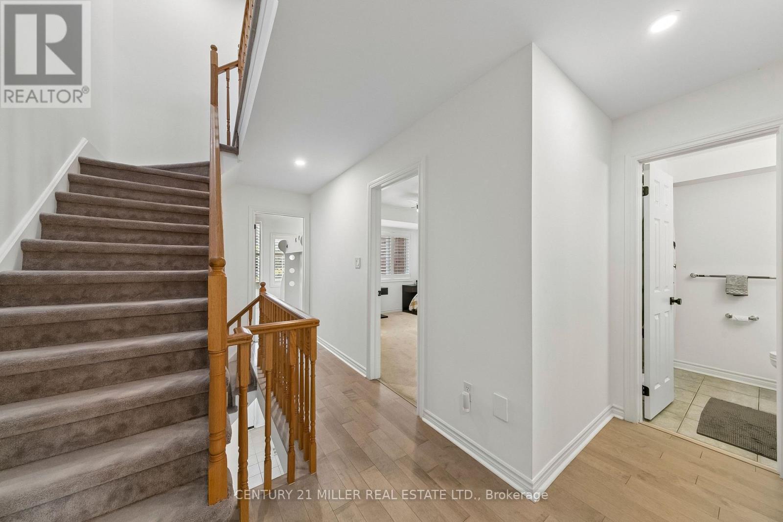 37- 300 Ravineview Way, Oakville, ON photo 32