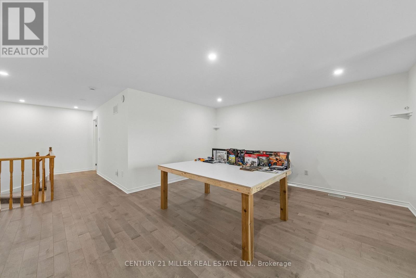 37- 300 Ravineview Way, Oakville, ON photo 34