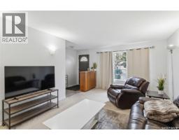 Kitchen - 1814 Wilson Crescent, Saskatoon, SK S7J2P1 Photo 6