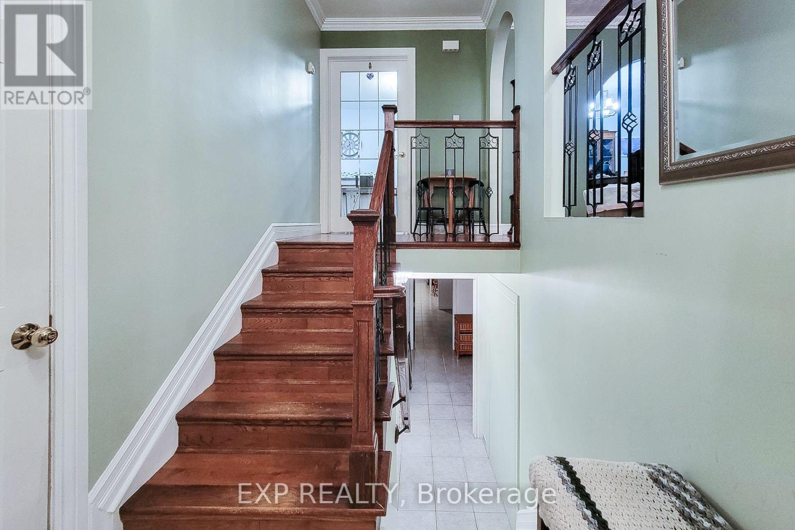 23 TARA COURT - 12
