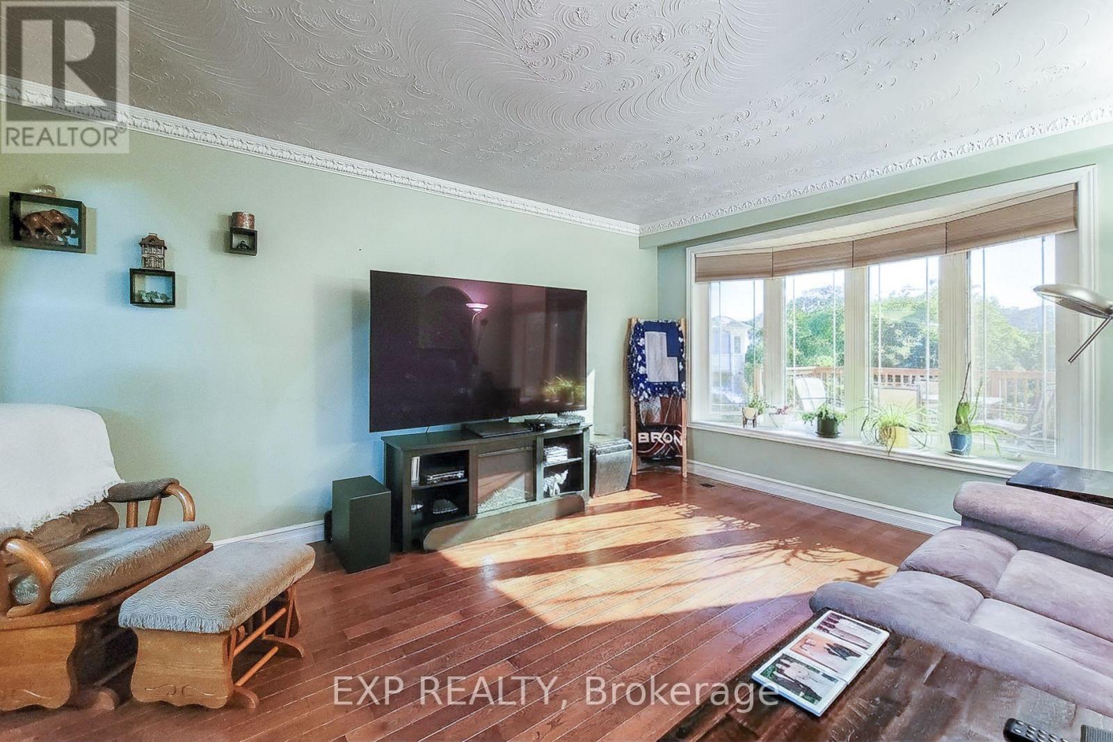 23 TARA COURT - 14