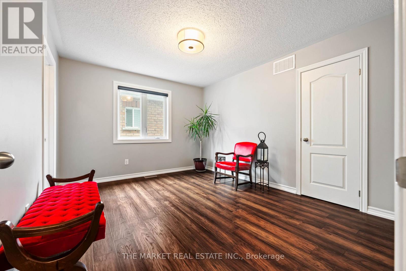877 O'REILLY CRESCENT - Image 34