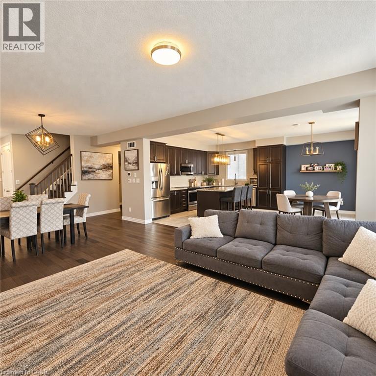 26 Strauch Avenue — photo 7