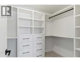 Bedroom - 2119 Mackay Road Nw, Calgary, AB T3B1C9 Photo 21