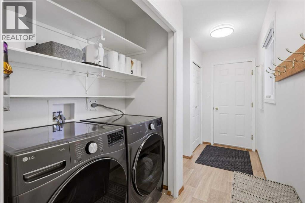6404 55 Avenue - 23