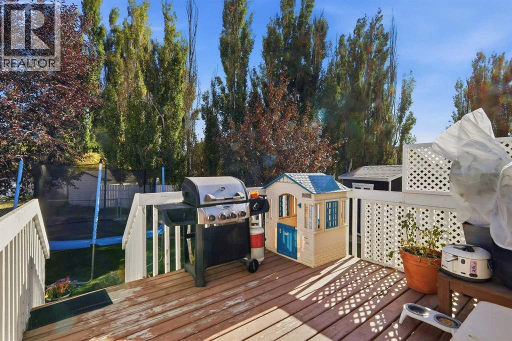 Listing photo – 6404 55 Avenue, Ponoka