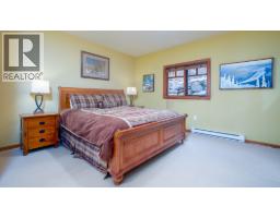 1008 Olaus Way Unit# 2, Rossland, BC V0G1Y0 Photo 14