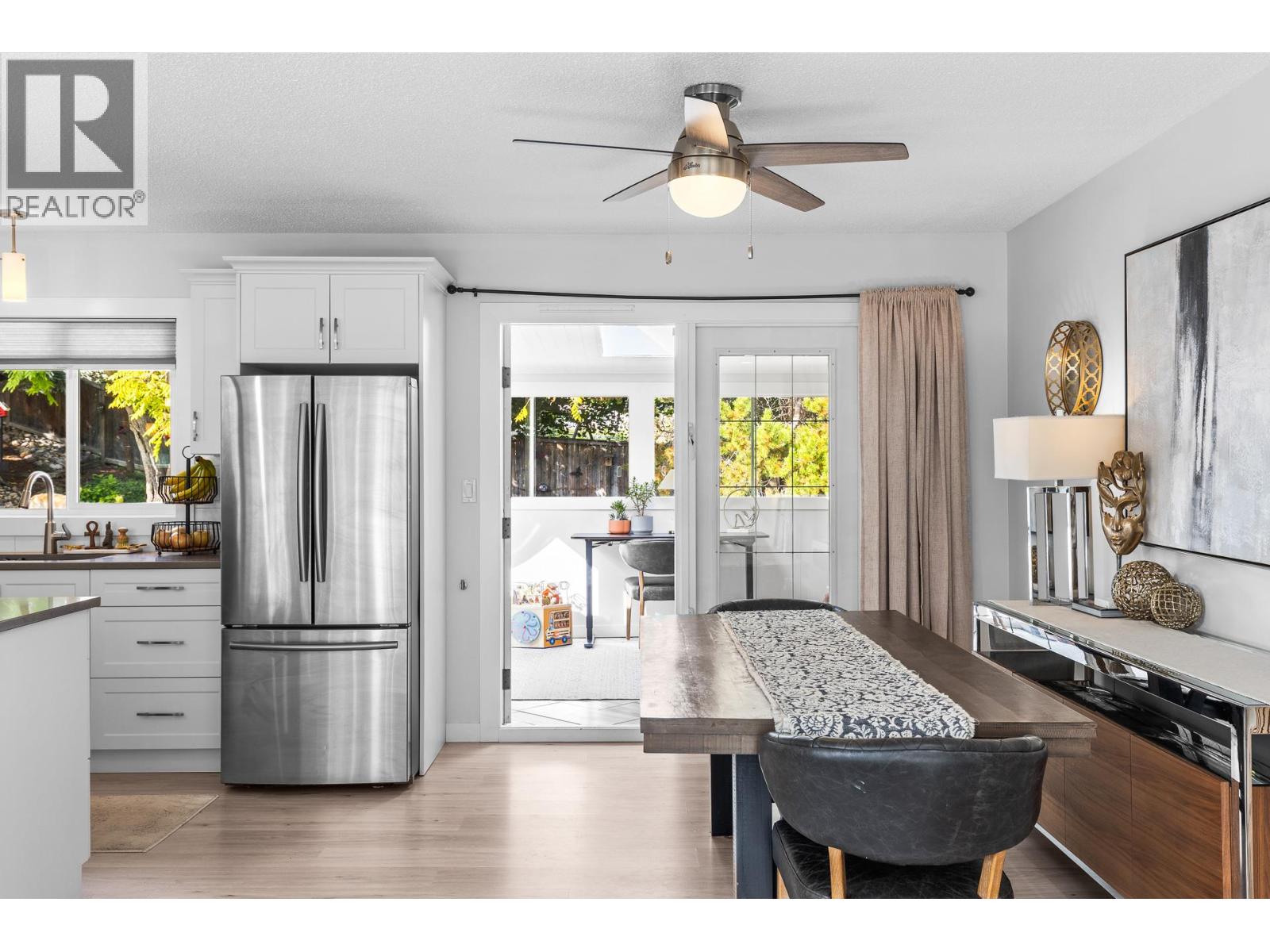 1866 Large Avenue - 12
