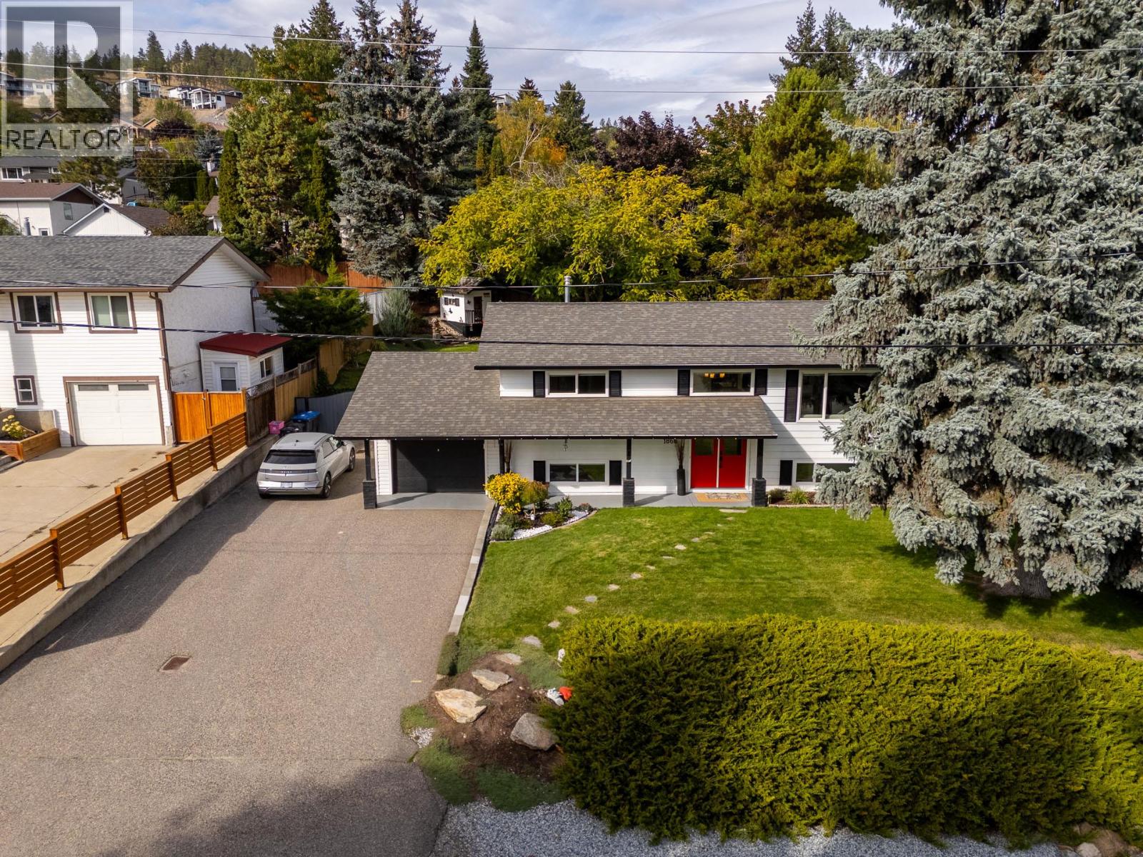 1866 Large Avenue - Image 68