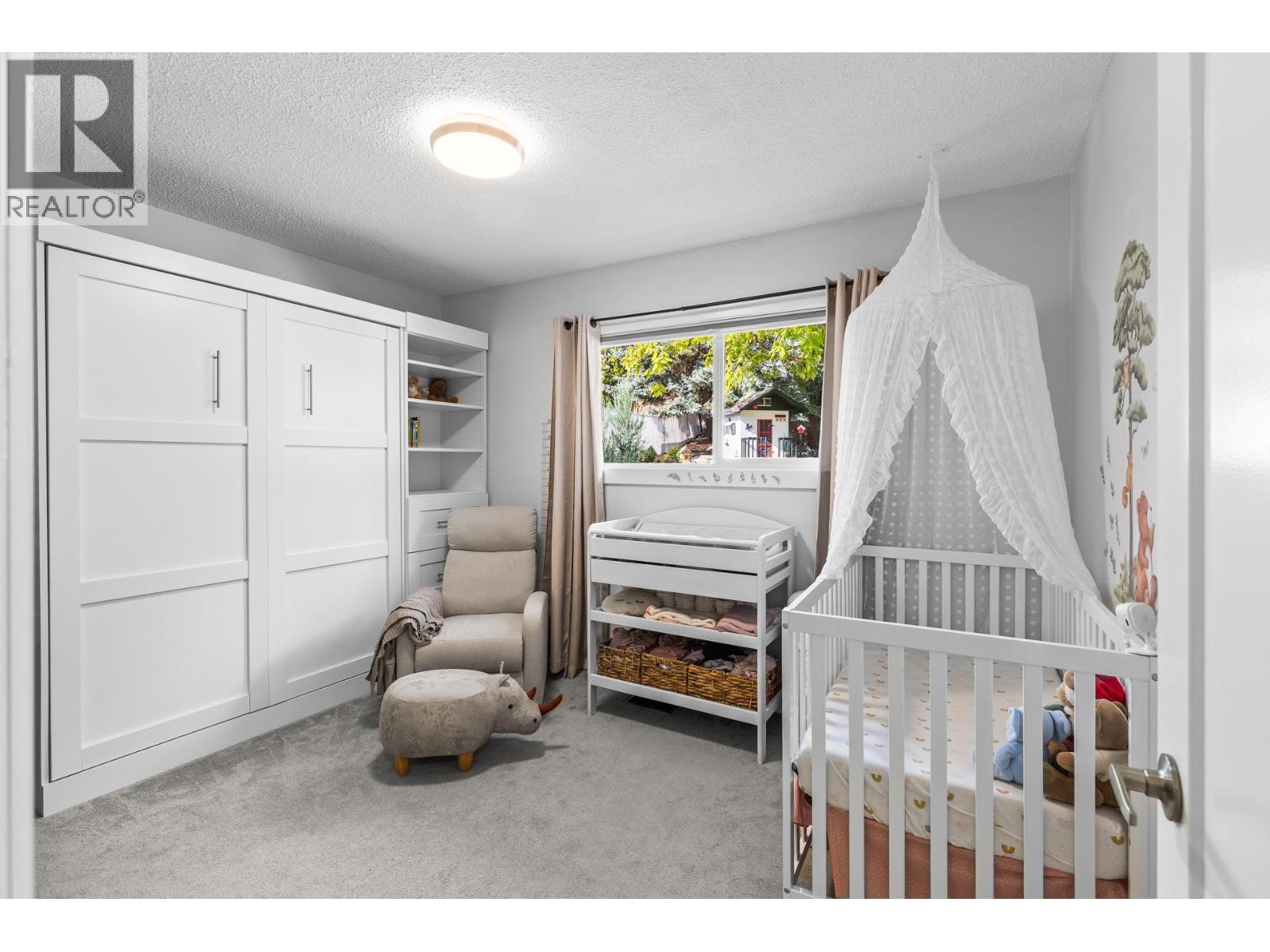 1866 Large Avenue - 23