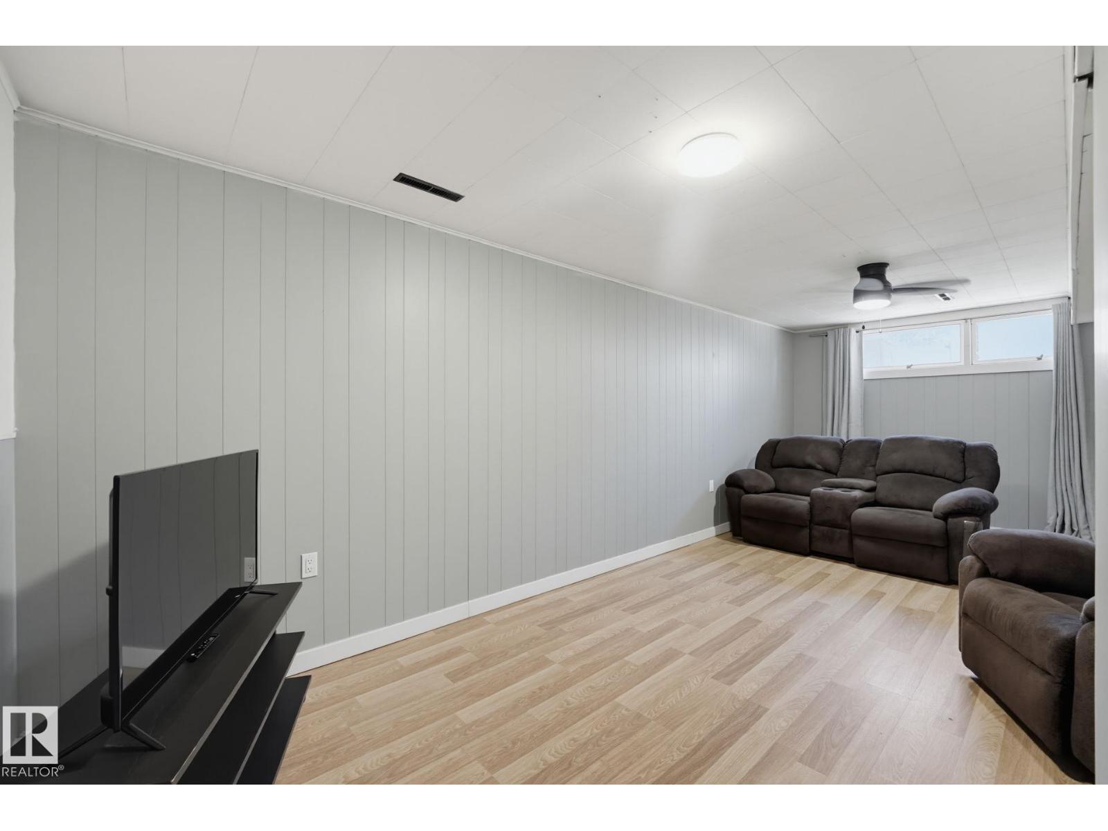 10207 & 10209 120 AV NW - Image 16