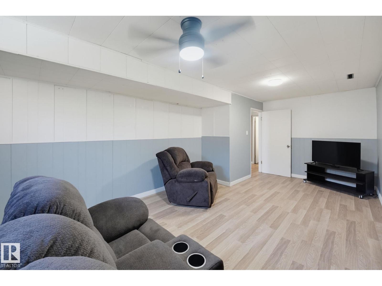 10207 & 10209 120 AV NW - 18