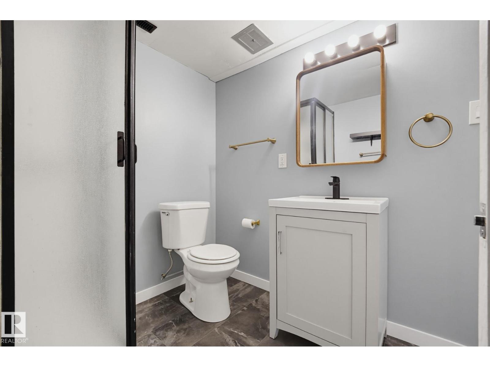 10207 & 10209 120 AV NW - 23