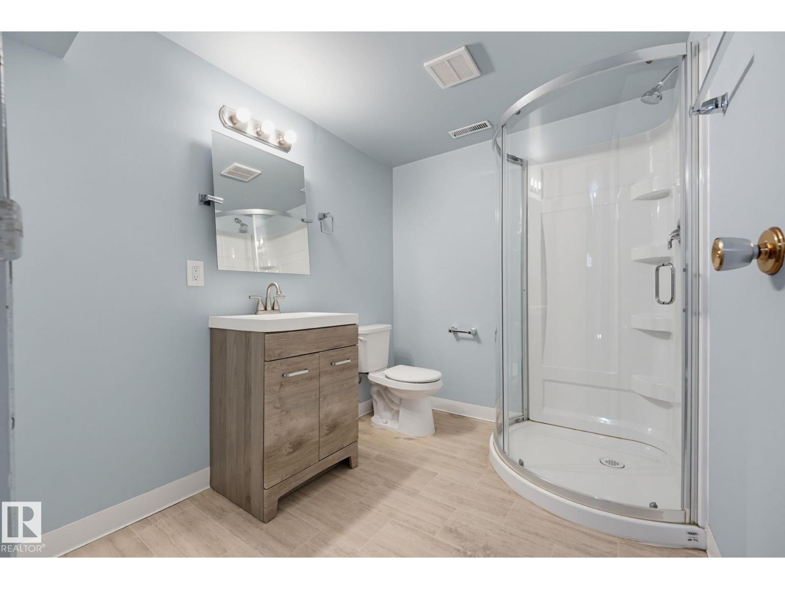 10207 & 10209 120 AV NW - Image 49