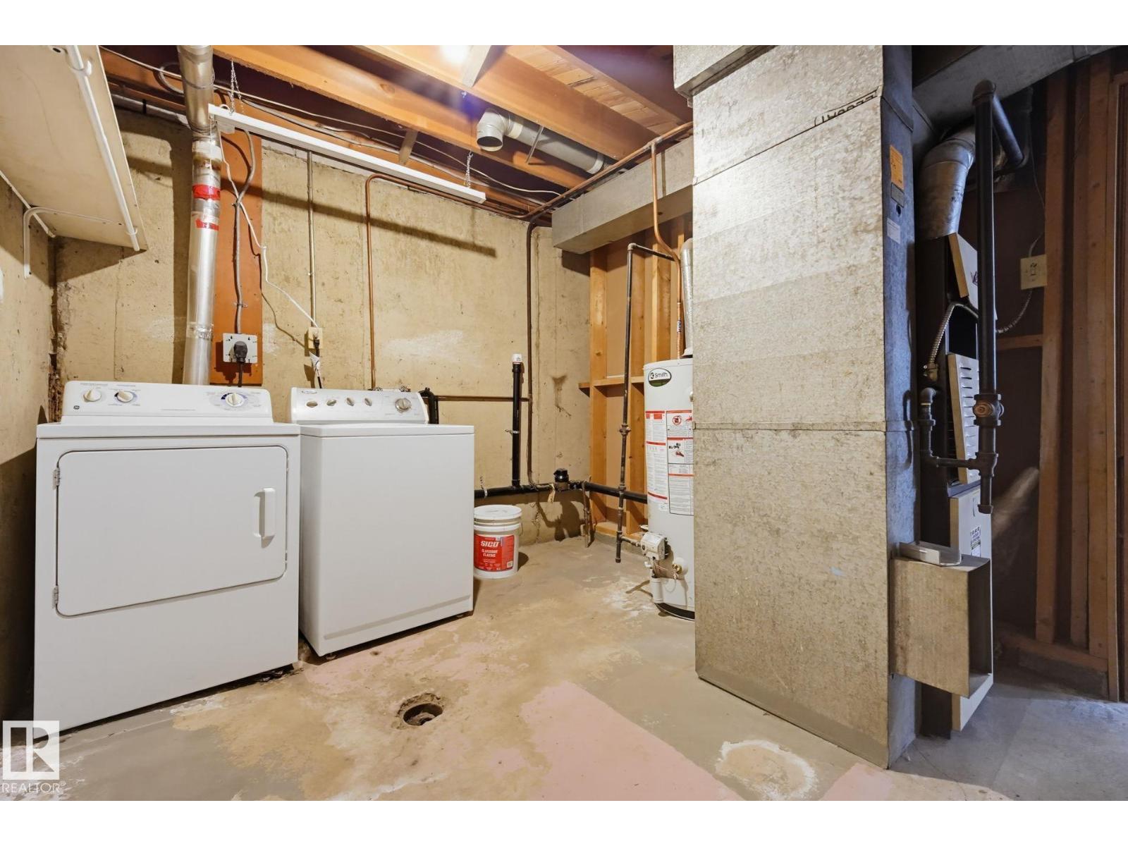 10207 & 10209 120 AV NW - Image 51