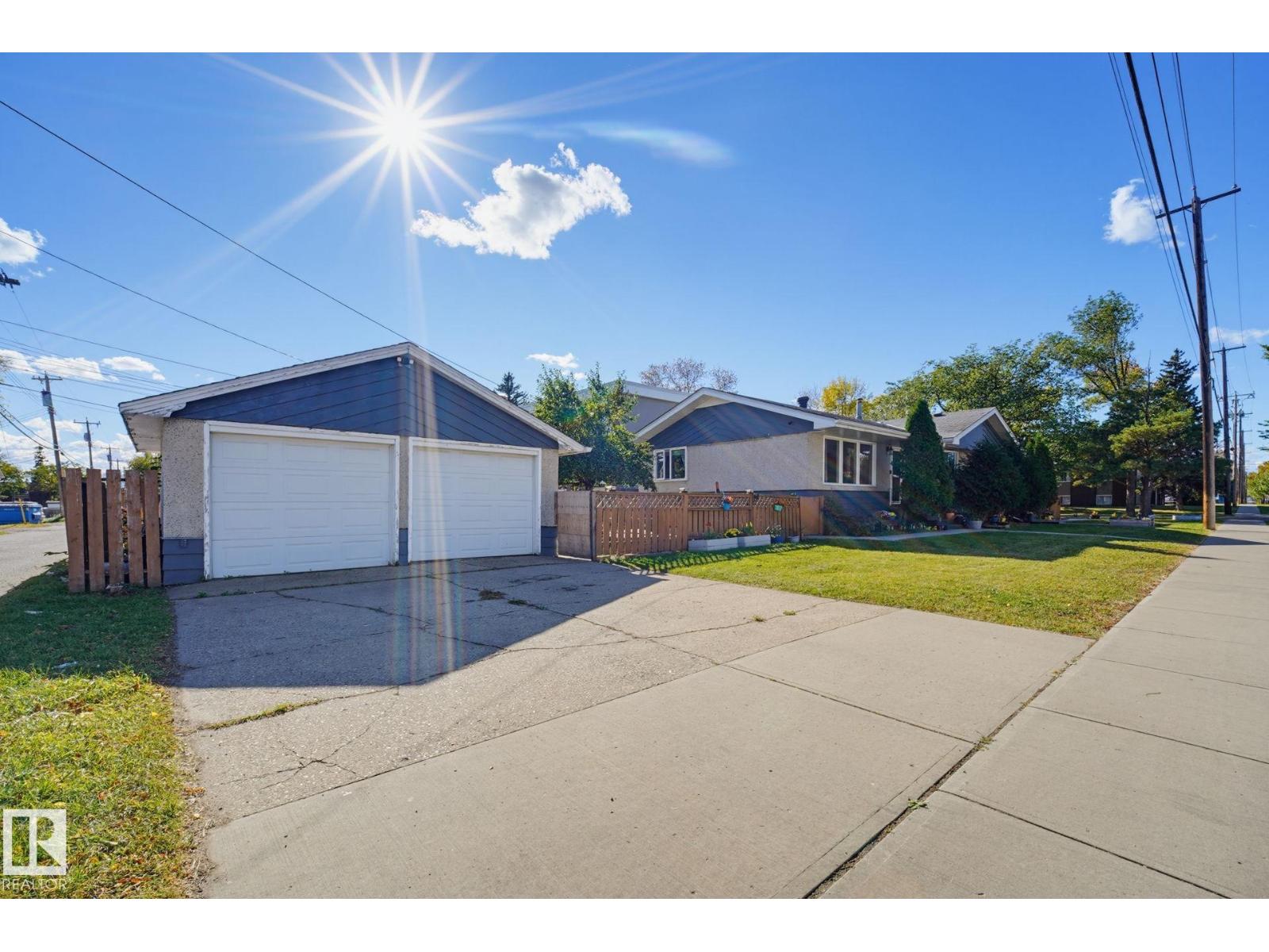 10207 & 10209 120 AV NW - 55