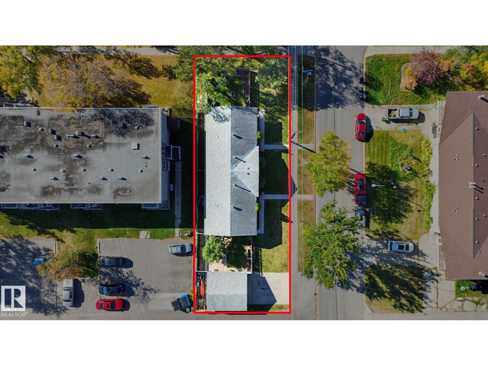 10207 & 10209 120 AV NW - 56