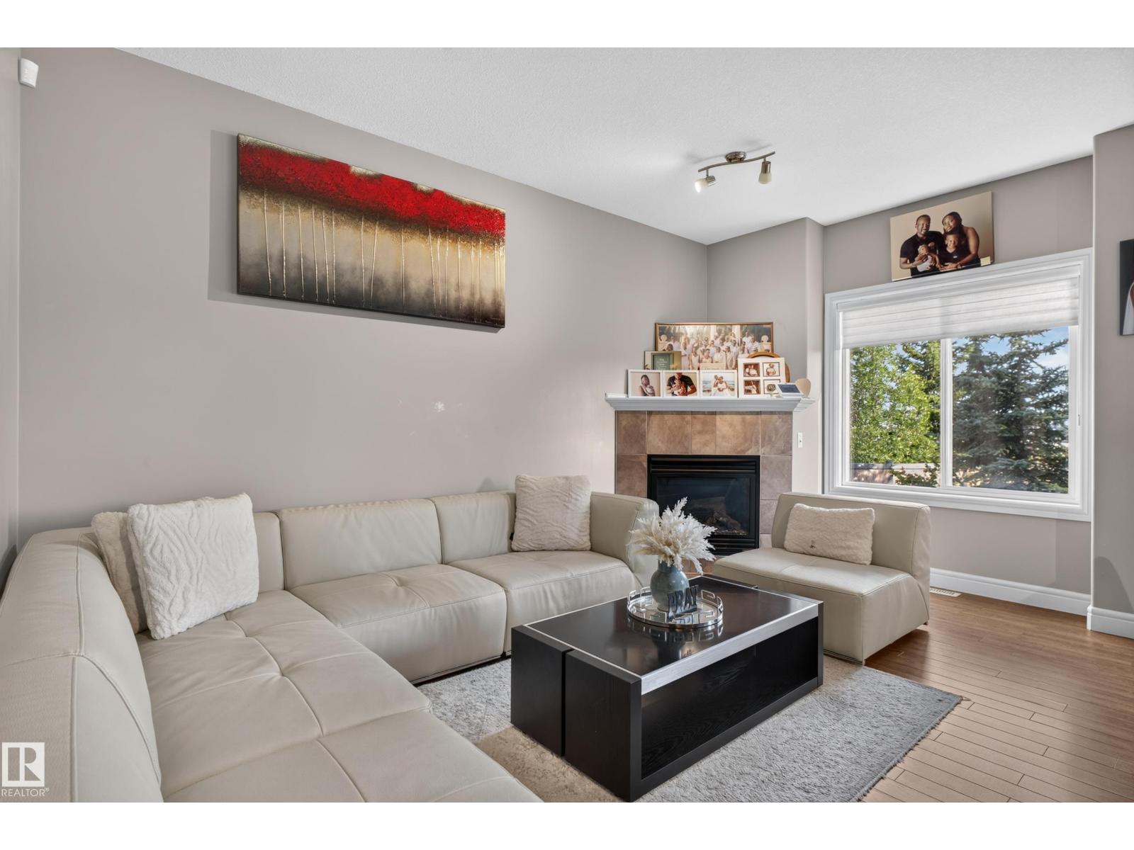 #21 15151 43 ST NW - 18