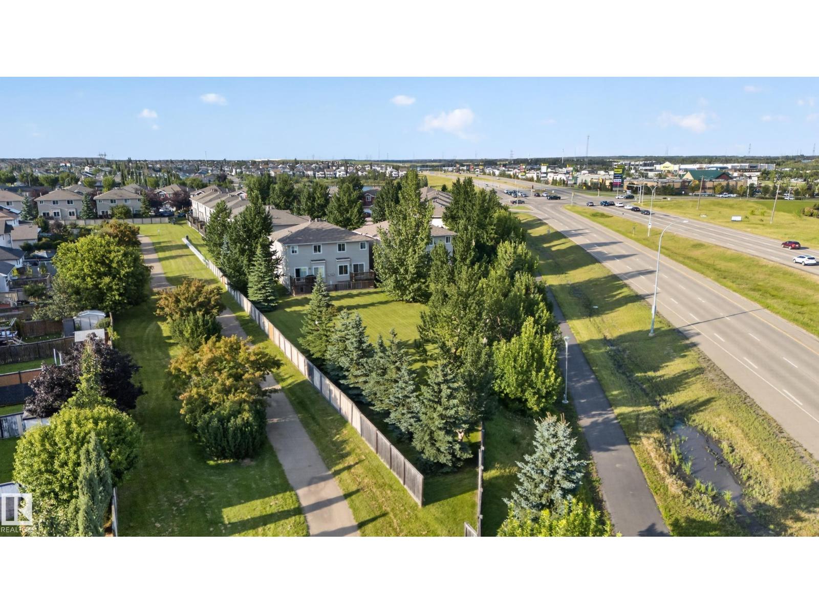 #21 15151 43 ST NW - 55