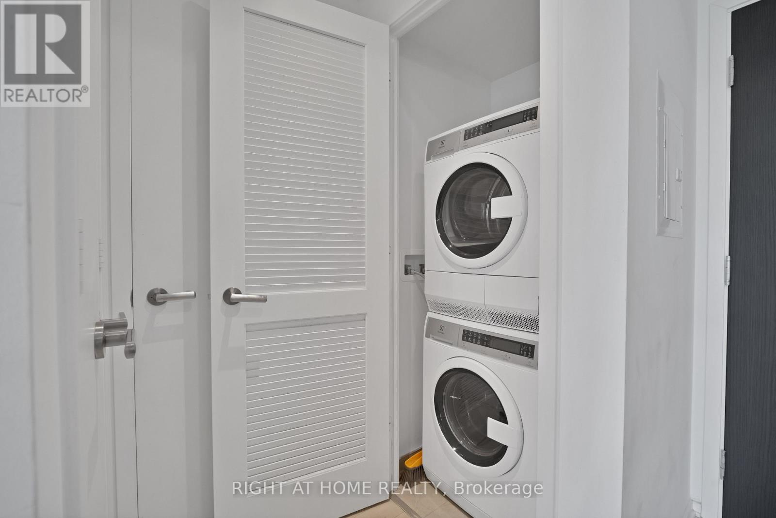 318 - 12 BONNYCASTLE STREET, Toronto (Waterfront Communities) — photo 11
