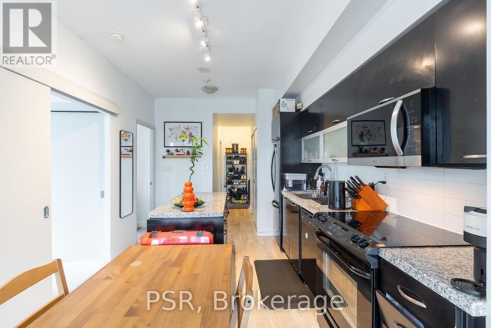 1803 - 126 SIMCOE STREET, Toronto (Waterfront Communities) — photo 6
