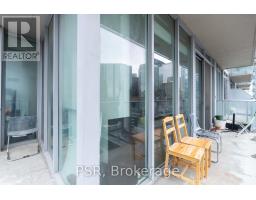 1803 - 126 Simcoe Street, Toronto, ON M5H4E6 Photo 13