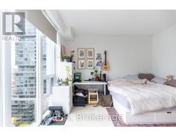 1803 - 126 Simcoe Street, Toronto, ON M5H4E6 Photo 17