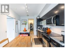 1803 - 126 Simcoe Street, Toronto, ON M5H4E6 Photo 6