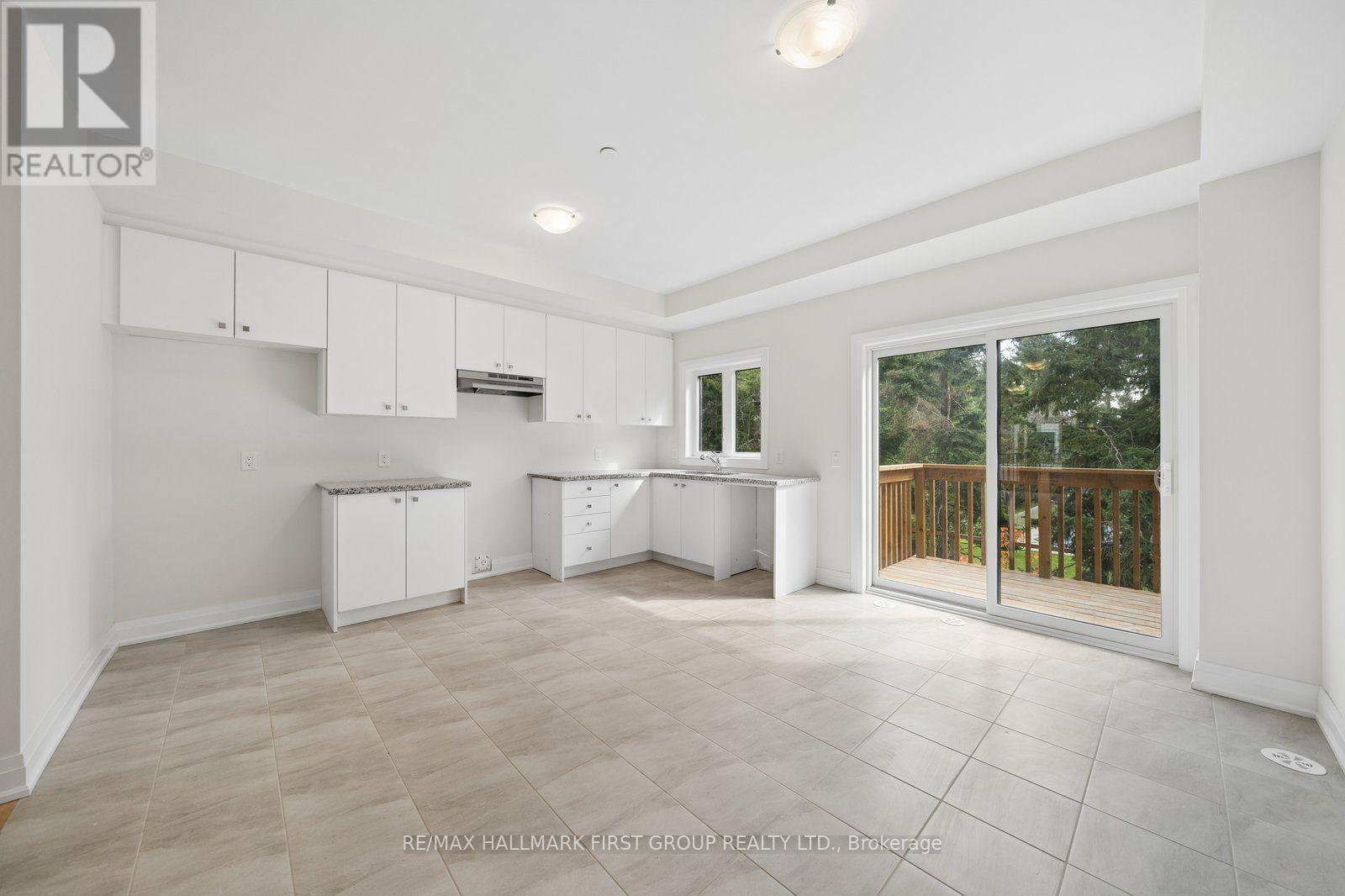 11 MARRET LANE, Clarington (Newcastle) — photo 4