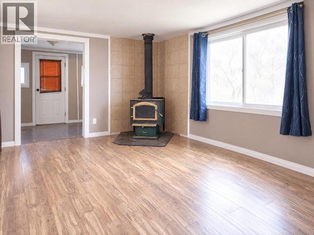 89-4 PROSPECTOR ROAD - 6