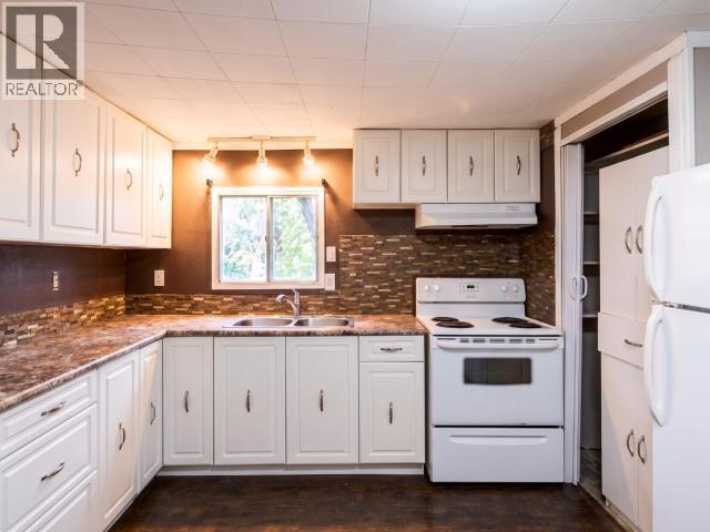 89-4 PROSPECTOR ROAD - 7