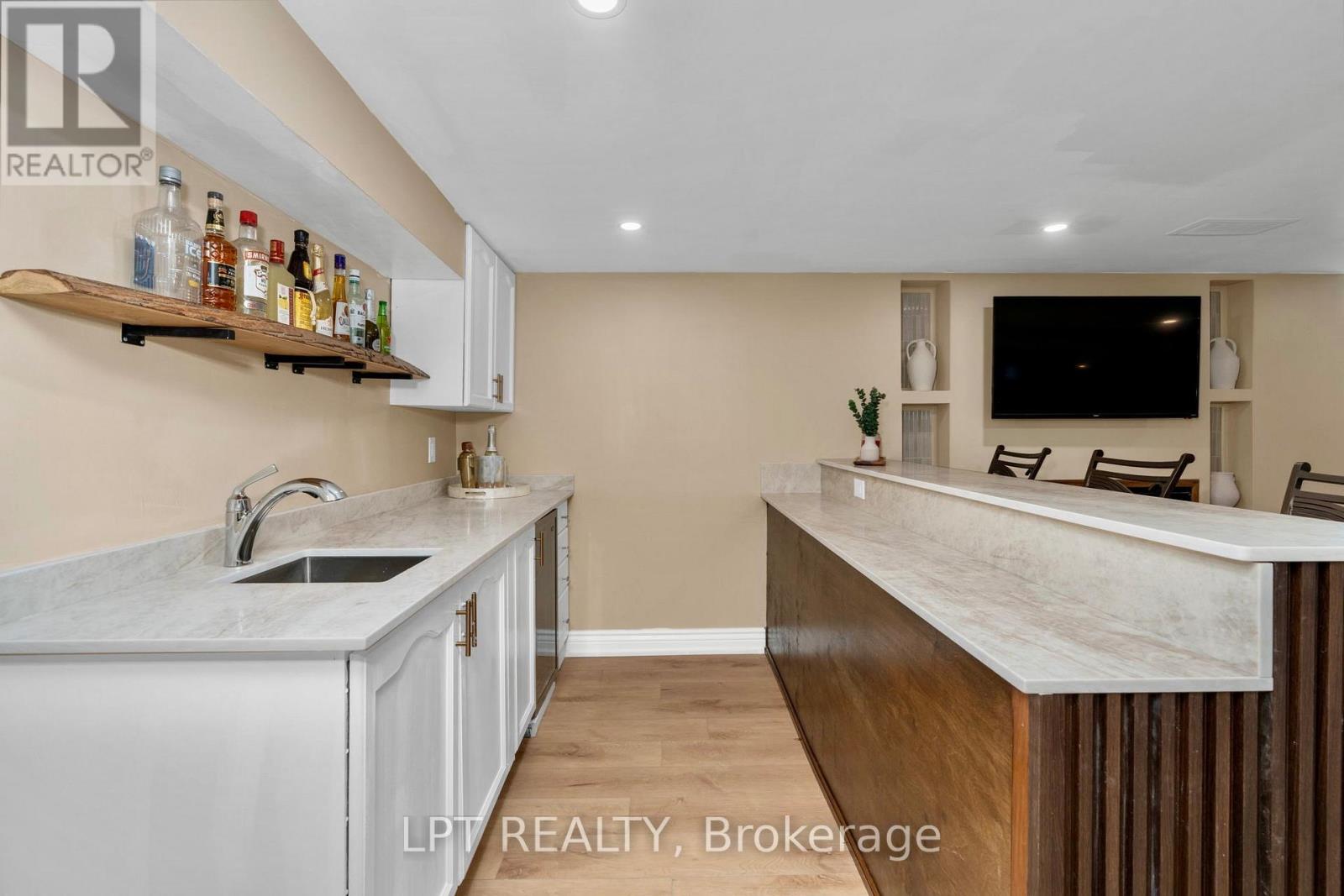47 NORTHVIEW CRESCENT - 30