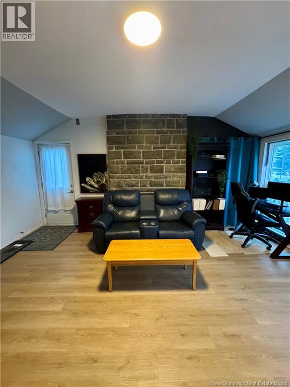 23 Sunset Lane - Image 19