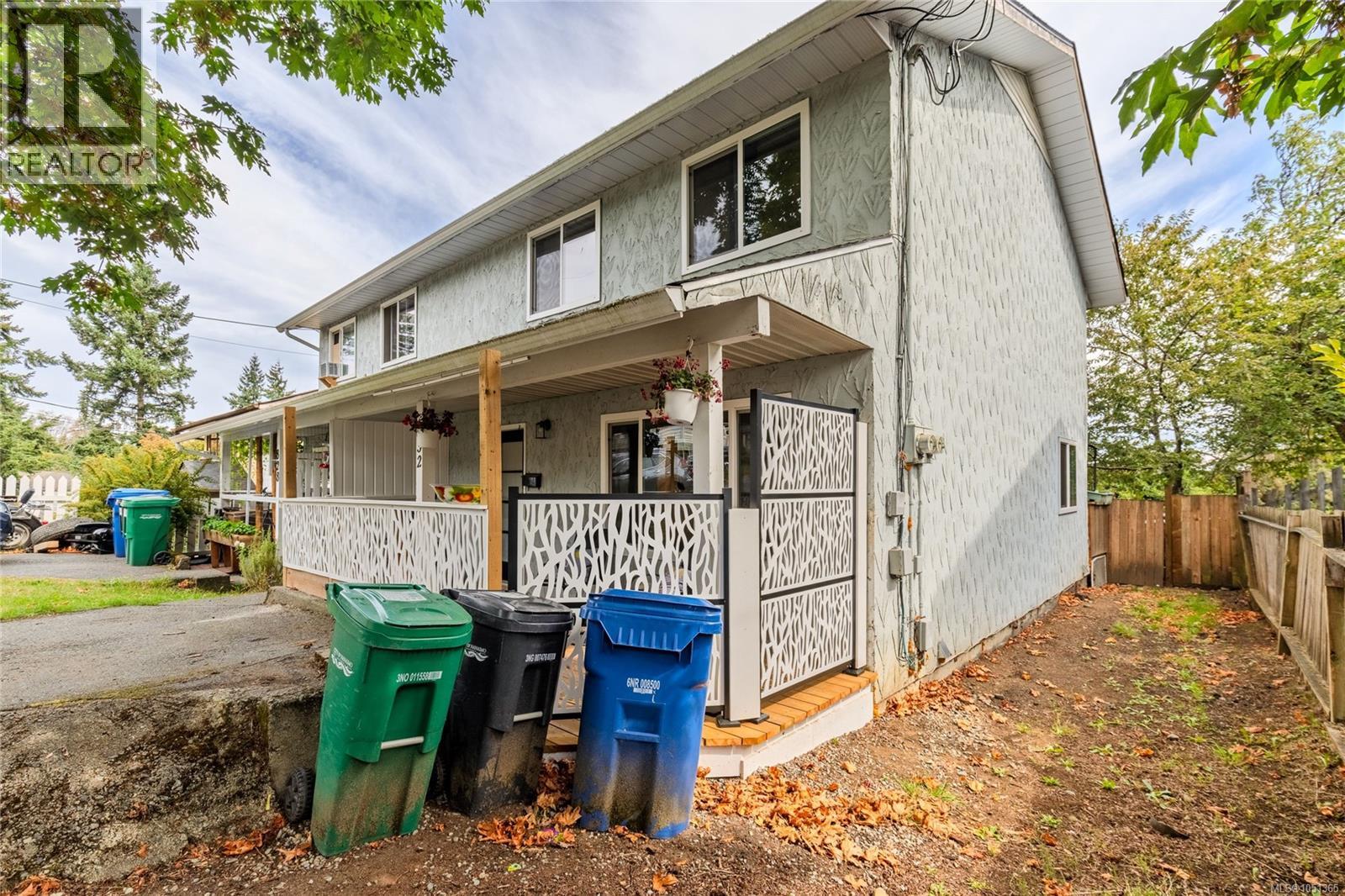832 Holly Hill Rd, Nanaimo