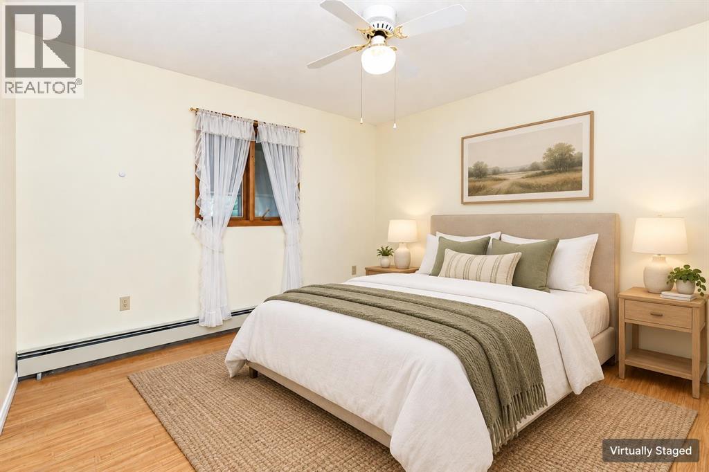#4 4240 46A Ave Crescent - 14