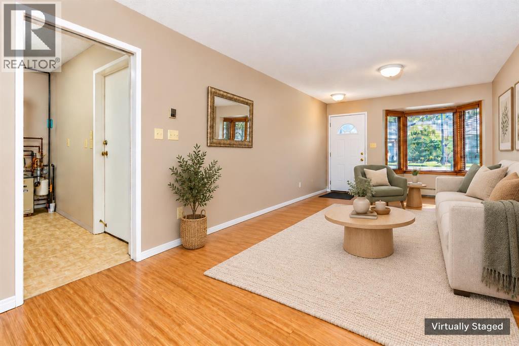#4 4240 46A Ave Crescent - Image 5
