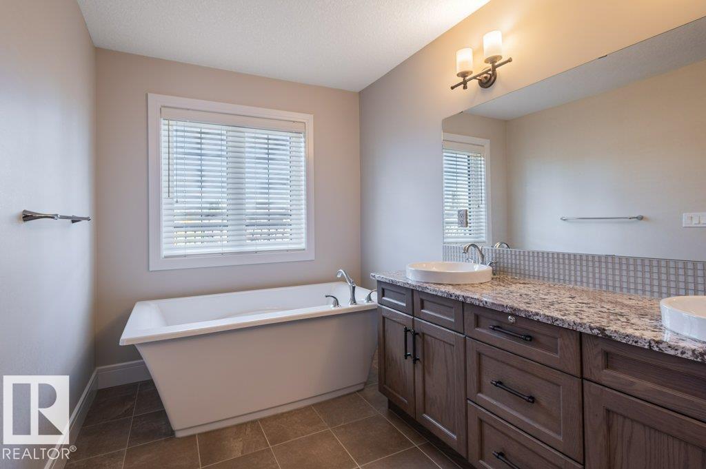#1 1030 CONNELLY WY SW - 33
