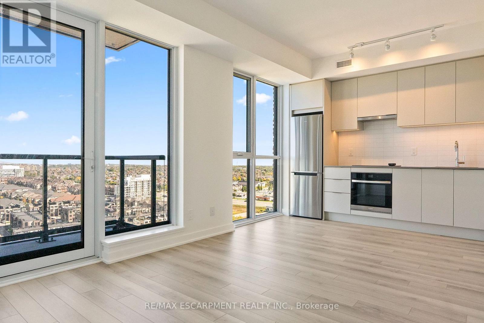 1808 - 3079 TRAFALGAR ROAD, Oakville (JM Joshua Meadows)