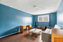 1884 Ross Avenue W, Winnipeg, MB R2R0E6 Photo 14