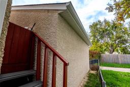1884 Ross Avenue W, Winnipeg, MB R2R0E6 Photo 31