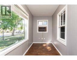 619 12 Street N - photo 4