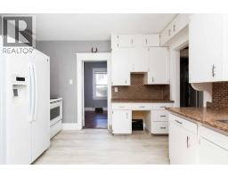 619 12 Street N - photo 9