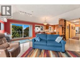 Entrance - 303 1158 Fairfield Rd, Victoria, BC V8V3B1 Photo 11
