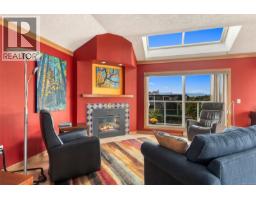 Dining room - 303 1158 Fairfield Rd, Victoria, BC V8V3B1 Photo 9