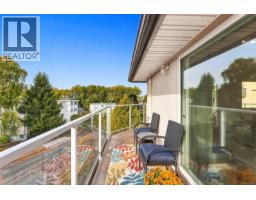 303 1158 Fairfield Rd, Victoria, BC V8V3B1 Photo 26