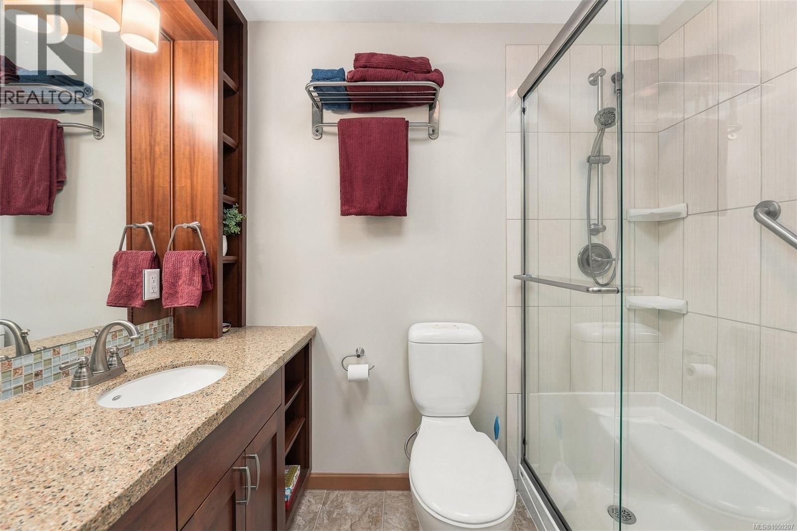 #303 1158 Fairfield Rd - Image 17