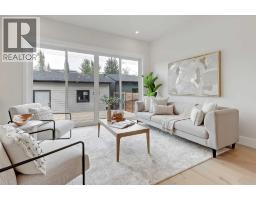 4pc Bathroom - 1007 18 Avenue Nw, Calgary, AB T2M0V8 Photo 17