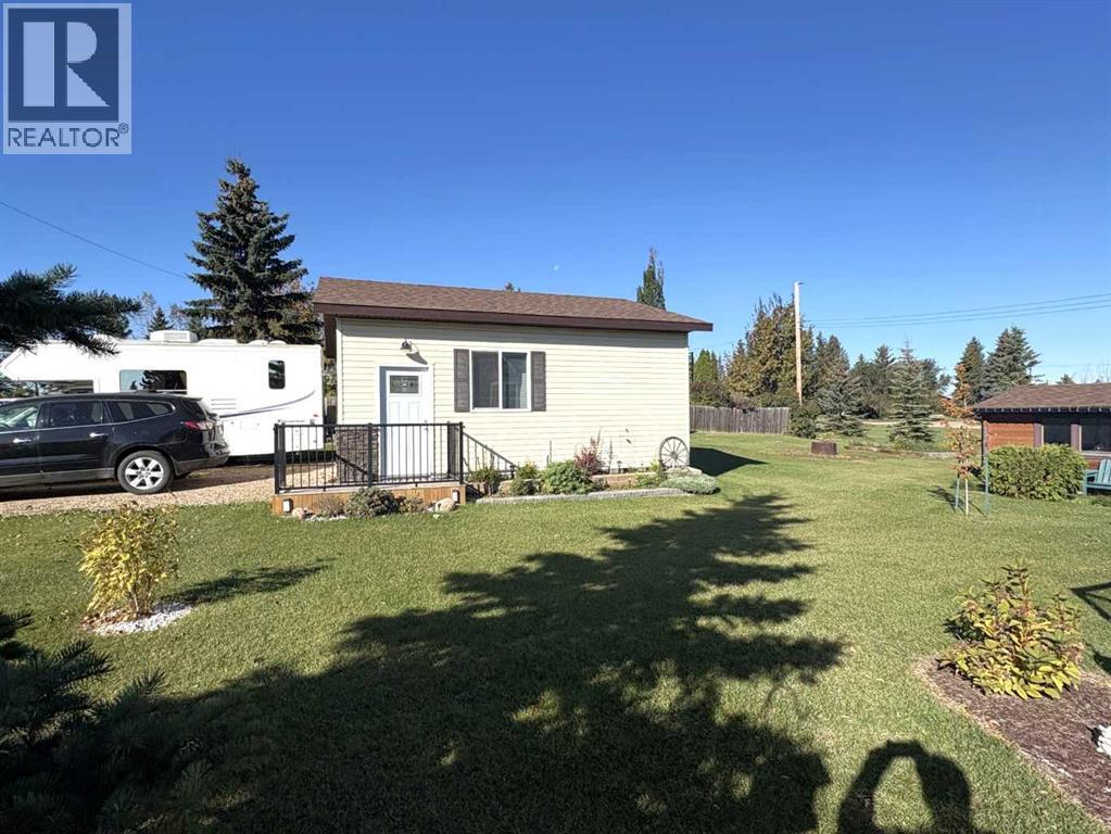 Listing photo – 5220 48 Avenue, Lougheed