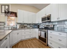 Family room - 46 Harvest Grove Green Ne, Calgary, AB T3K4W5 Photo 8